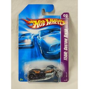 2008 Hot Wheels #150 Team Custom Bikes Airy 8 Dark Purple W/Flames Motorcycle